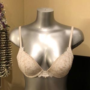 Victoria’s Secret Dream Angels Lace Push Up Bra